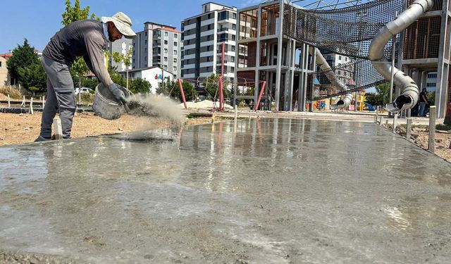 Uşak Masal Diyarı Parkı'ndaki yenileme çalışması sürüyor!