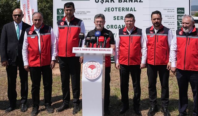 Uşak'ın Banaz ilçesinde protokol krizi yaşandı! İlçe Başkanı alanı terk ettiğini söyledi!