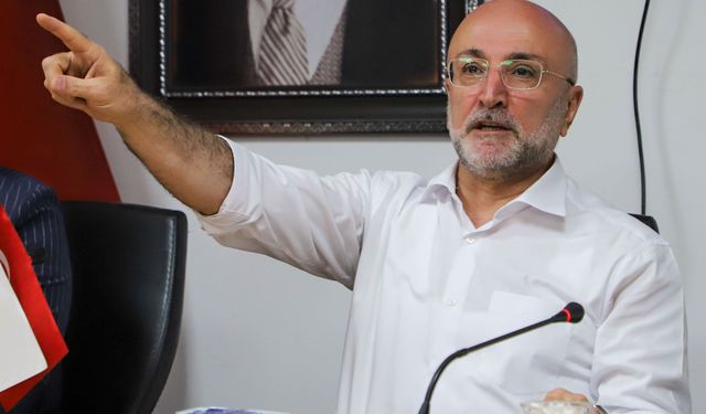 AK Parti'nin Afyon İl Başkanlığı yapan Turgay Şahin istifa etti