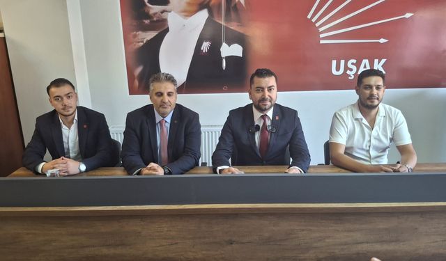 CHP Uşak İl Başkanı Can Ocakoğlu'ndan parti değiştirenlere tepki