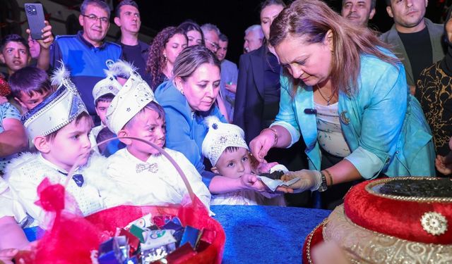 Afyonkarahisar'daki 41 çocuk sünnet edildi! Düğünlerini Afyon Belediyesi üstlendi!