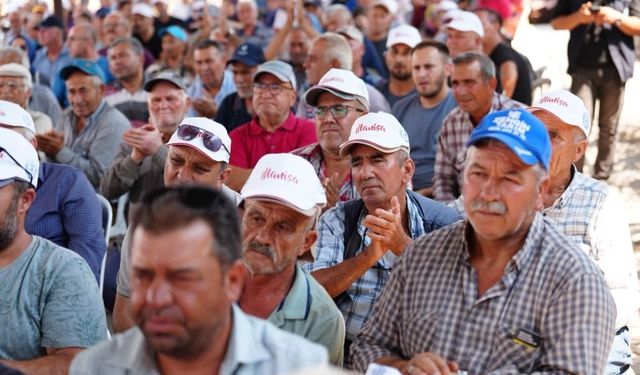 Alaşehir'deki üreticilere 13,2 milyonluk damla sulama desteği