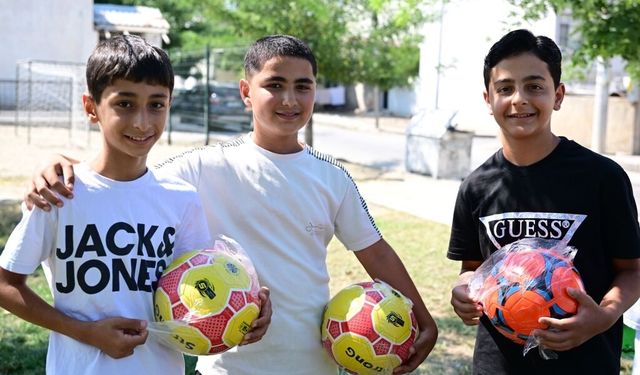 Başkan Dutlulu, Manisa'daki mahallelerin sorunlarını yerinde tespit ediyor