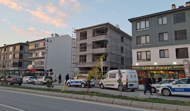 Kütahya'daki inşaat iskelesinden düşen Hüseyin Karataş, tüm çabalara rağmen kurtarılamadı