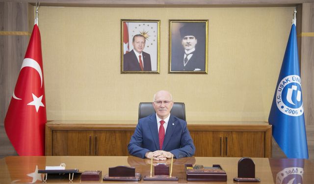 Uşak Üniversitesi Rektörü Savaş, akademik anlamda başarısıyla ilk 10'a girdi