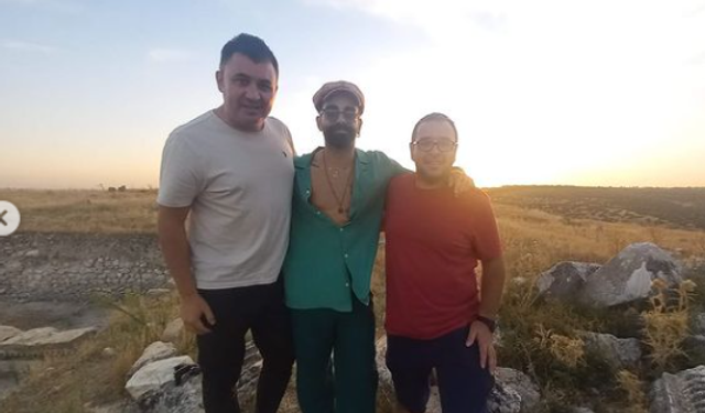 Uşak'ın kurtuluş günü doğan ve evlenen Gökhan Türkmen, Blaundus'ta klip çekti