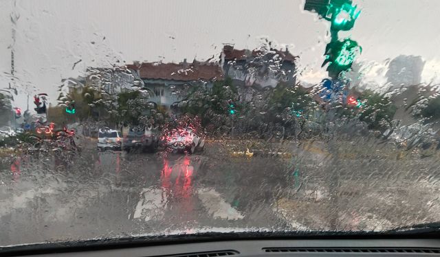 MGM, Uşak, Kütahya, Afyon ve çevresi ile Göller Yöresi için sarı kodlu uyarı verdi!