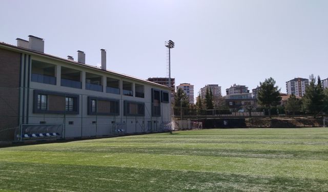 Spor Toto, Uşak'a 8 sentetik futbol sahası yapacak
