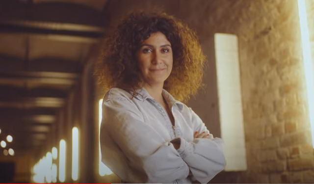Miss Germany 2024 güzeli Tahranlı Apameh Schönauer oldu