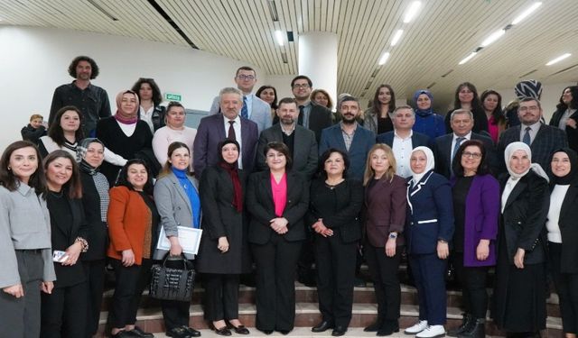 Uşak, normal doğuma fokuslandı! Akif Şanlı da çalışmalara destek verdi!