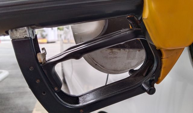 Motorinin litresi fiyatı Uşak, Kütahya ve Afyon'da 50 TL'ye yaklaştı