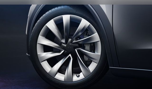Uzun yola çıkmaktan korkan O sürücülerine iyi haber! Tesla Model Y 2025, 15 dakikada kaç kilometre şarj ediliyor?