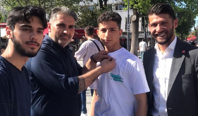 Uşak CHP'de flaş istifalar! Onurhan Avşar ve 500 kişi istifa etti!