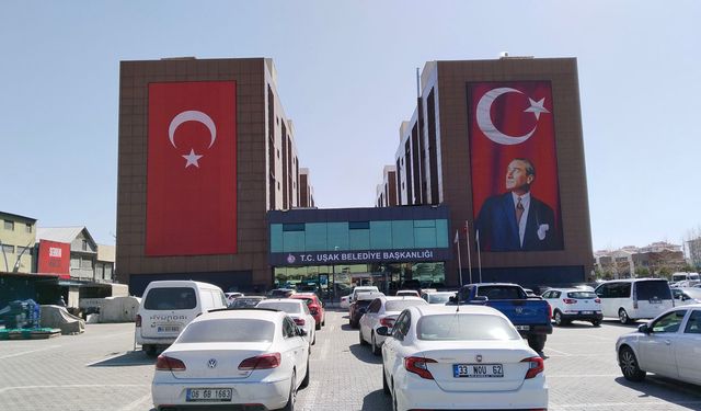 Uşak Belediyesi yeminini bozdu! Kuyucak, Atatürk ve Cumhuriyet'teki 157 milyonluk arsaları satışa çıkardı!