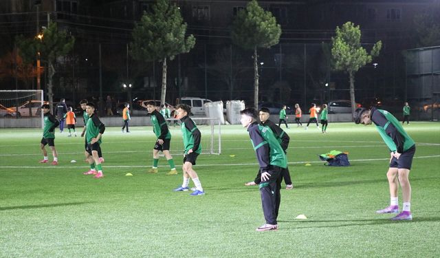 1200 genç, Kütahya Yeşilayspor'la kötü alışkanlıklardan uzak duruyor