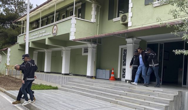 Uşak, Manisa, İzmir, Kütahya ve Sakarya'ya uzanan KKTC için sahte kimlik ve ehliyet operasyonu