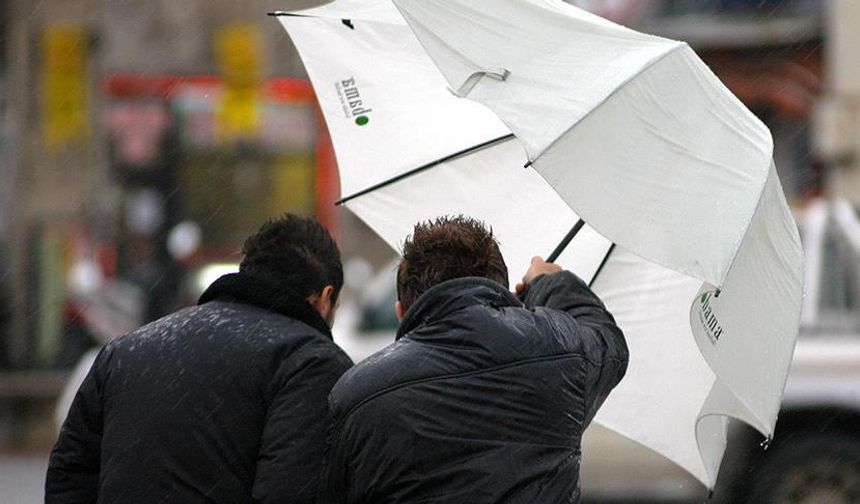 Uşak, Denizli, Kütahya, Afyonkarahisar ve Eskişehir ile çevre iller için şiddetli fırtına uyarısı