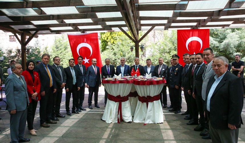 Uşak'ta 2470 polis ve asker görevde!