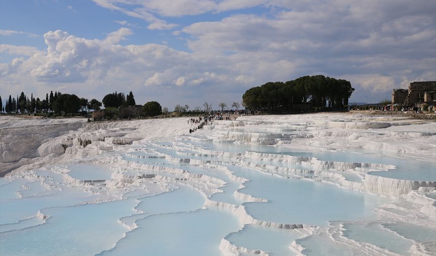 Pamukkale'ye Kurban Bayramı'nda yoğun ilgi vardı