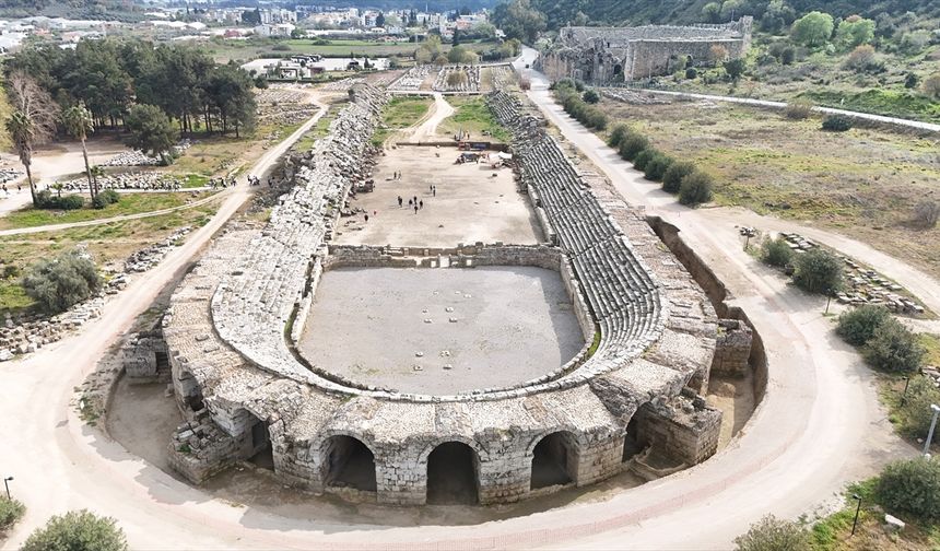 Perge Antik Kenti'ndeki kazı Şişe Cam desteğiyle yapılacak