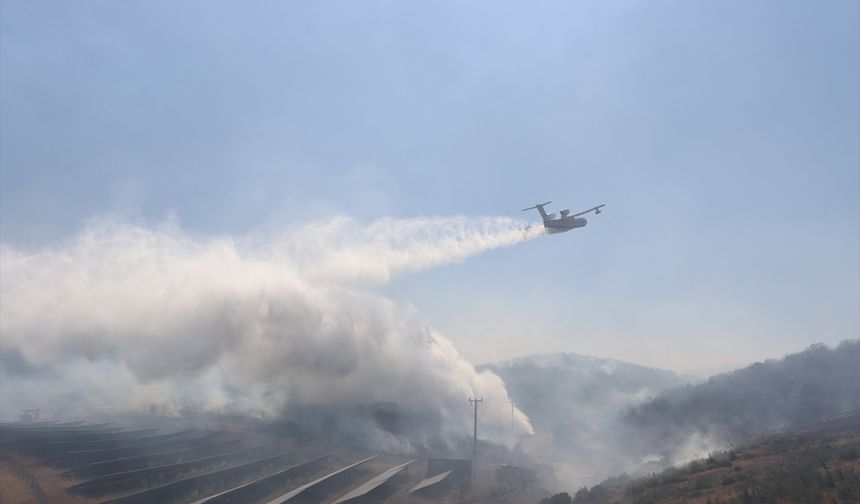 Uşak'ın komşusu Kula Kalınharman'daki yangın karadan ve havadan müdahaleyle kontrol edildi