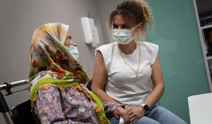 Binnaz Kocadal'ın yaşamını sürdürmesi için gelini Güler Kocadal donör oldu