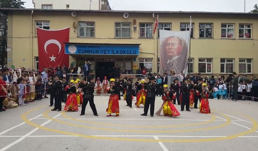 Uşak'ta depreme dayanıksız okullar bu yıl da başka okullara misafir olarak gidecek