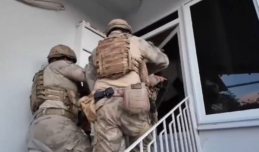 Uşak, Manisa ve Aydın'ın yer aldığı 30 ilde operasyon! Ankesörlü telefonla irtibat kuruluyordu!