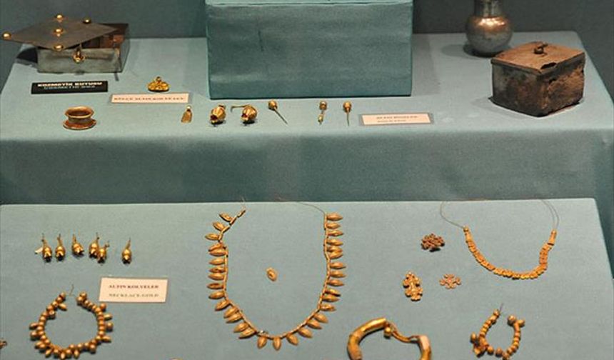 Uşak'ta definecilerin bulduğu Karun Hazineleri, Organize İşlerle Netflix'te