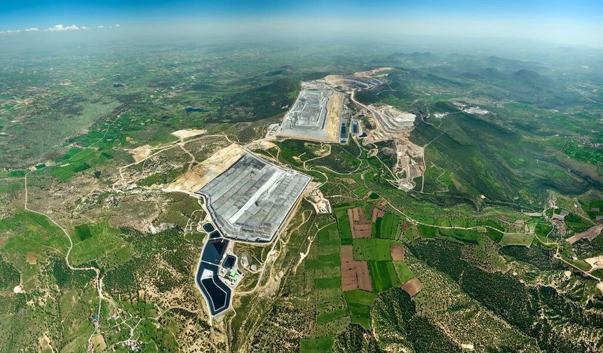 Uşak'ta 4 milyon onstan fazla altın üreten şirket, Eşme'ye 2 diyaliz ünitesi aldı