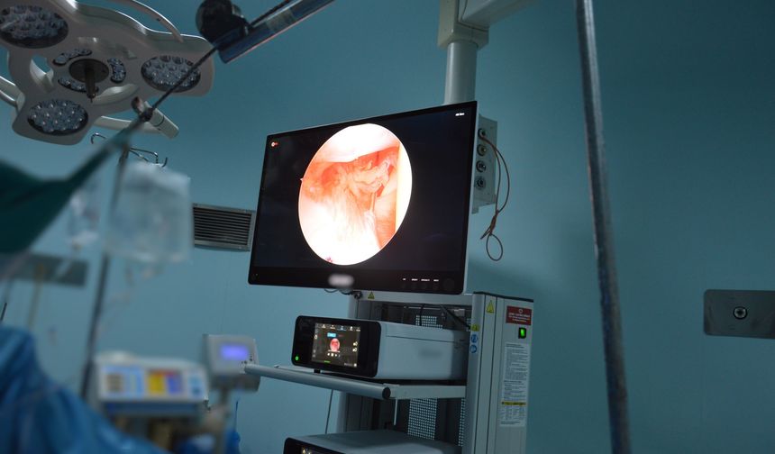 Uşak'ta kalça, diz ve eklem ağrısı olanlara kapalı cerrahiyle ameliyat imkanı