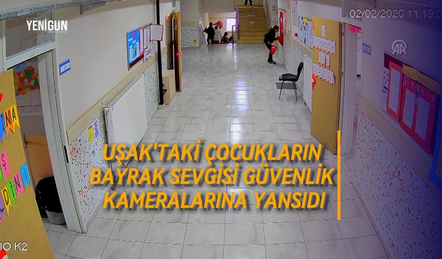 Uşak'ta öğrencilerin bayrak sevgisi kameralara böyle yansıdı!