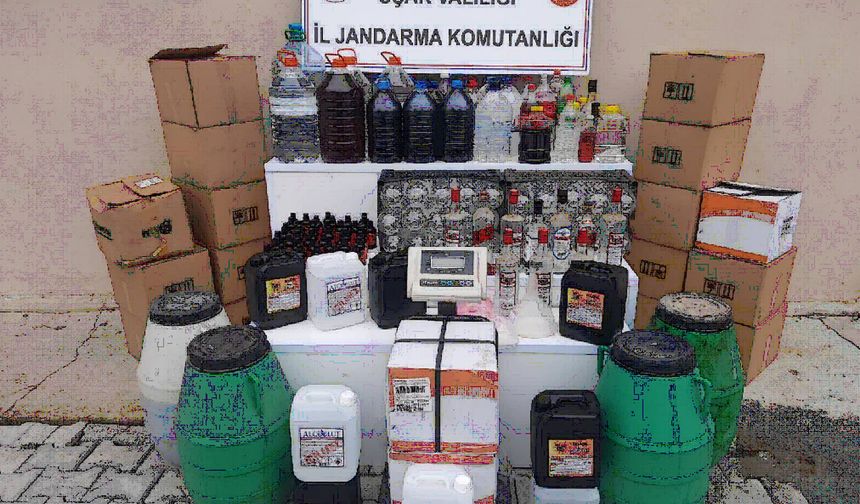 Uşak Ulubey'de sahte viski, rakı ve şarap yapan 1 kişi yakalandı