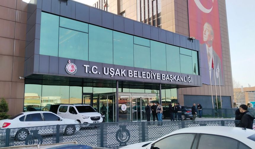 Uşak Belediyesi operasyonu sonrası istifa etti