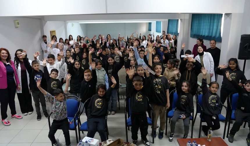 Uşak Üniversitesi Tıp Fakültesi, Malkoçoğlu'nda sağlık eğitimi verdi