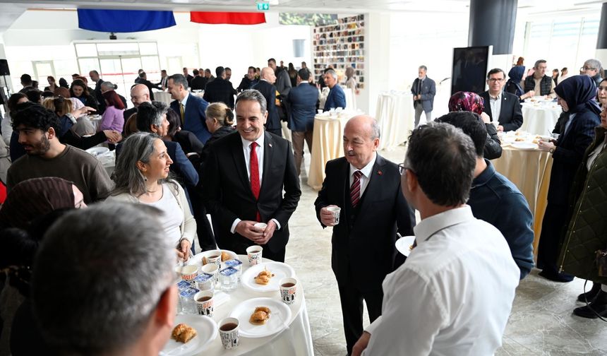 Uşak Üniversitesi'nde bayramlaşma töreni! Yakınlarımızdan kayıplar yaşadık!