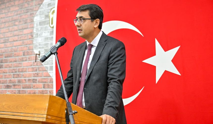 Uşak Valisi Kartal: Samsun'da istiklal meşalesi yakıldı!