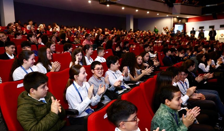 Uşak'tan 3 proje, Denizli ve İzmir'den gelenlerle yarışıp derece yaptı!