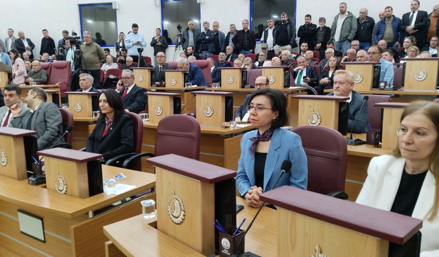 Uşak Belediye Başkanlığı, Hatice Terekeci Özkan'a emanet edildi