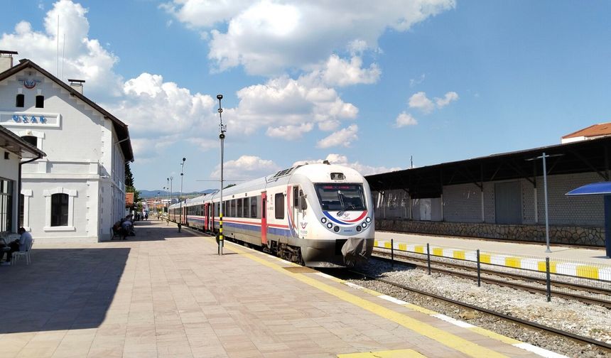 Uşak'ı İzmir ve Ankara'ya yakınlaştıracak yüksek hızlı tren için Uşak Garı yer altına alınabilir