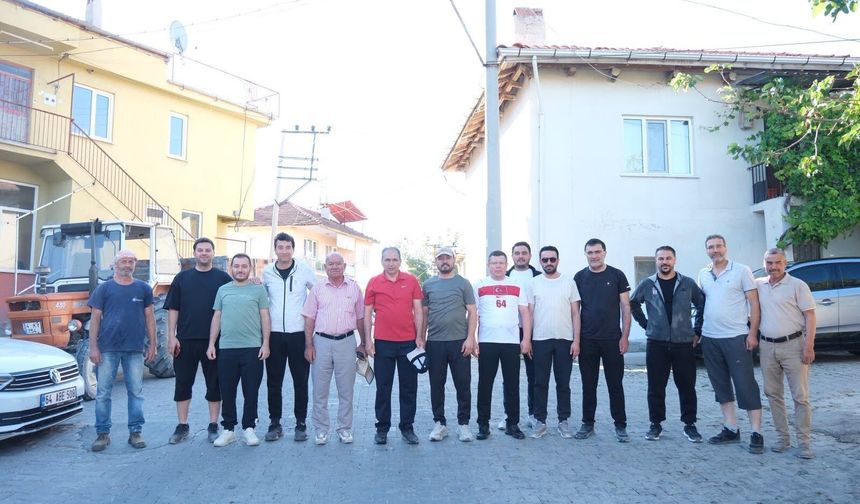 AK Parti Uşak İl Teşkilatı, Karakuyu köyünde doğa yürüyüşü yaptı