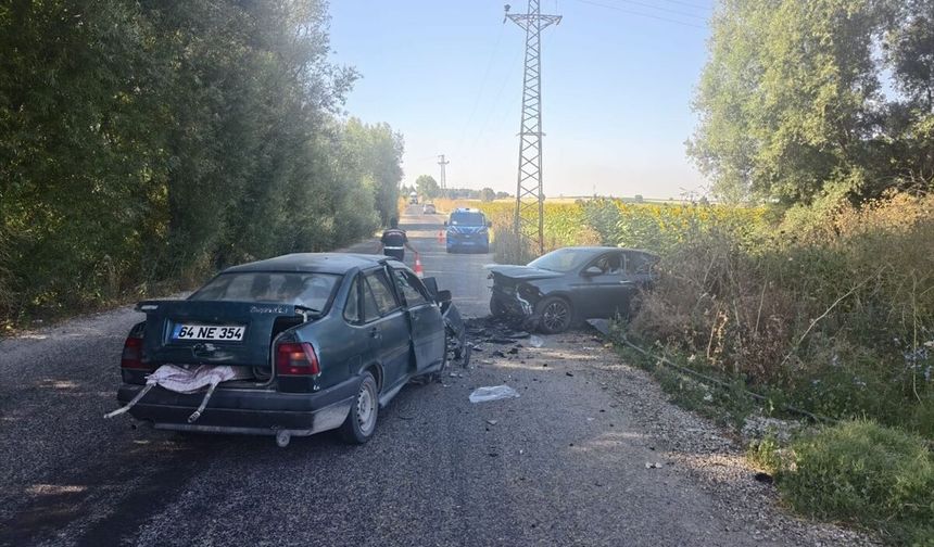 Uşak Merkez Kalfa köyünde kaza! 4 kişi yaralandı