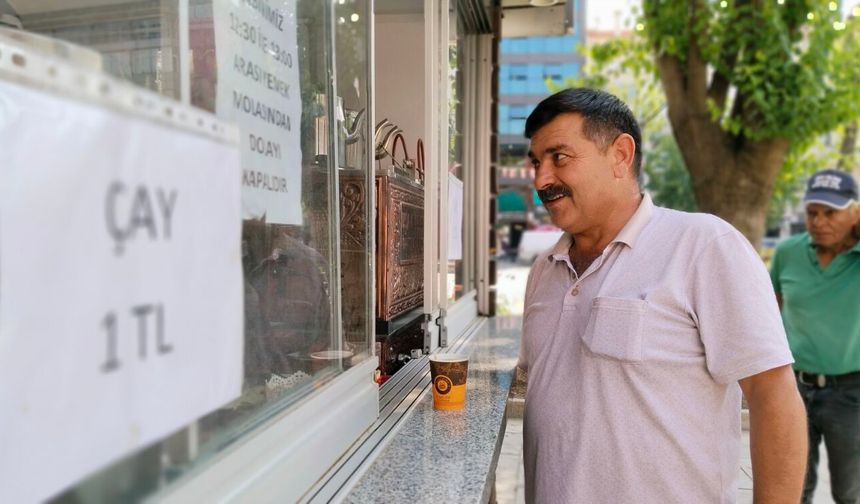 Uşak Tiritoğlu'nda 1 liraya  satılan çay 2 lira oldu! Elektrikli otobüsler artık paralı!