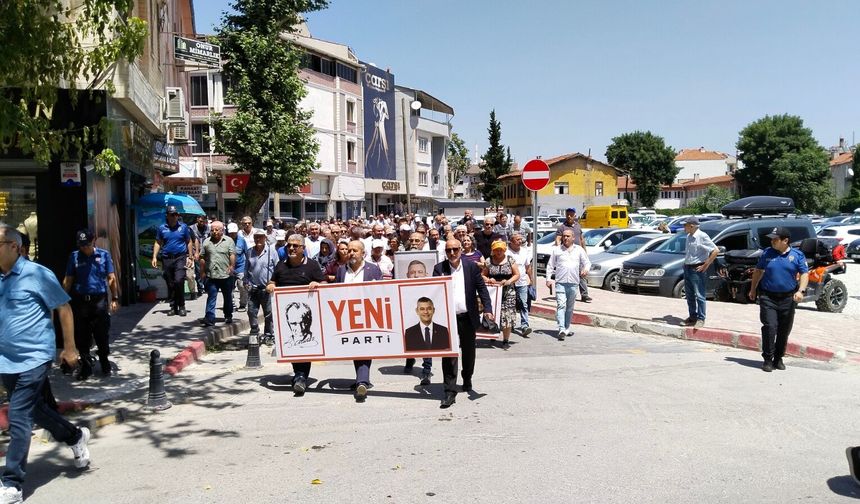 Yeni Parti'nin Uşak İl ve İlçe Teşkilatları kongreye gidiyor