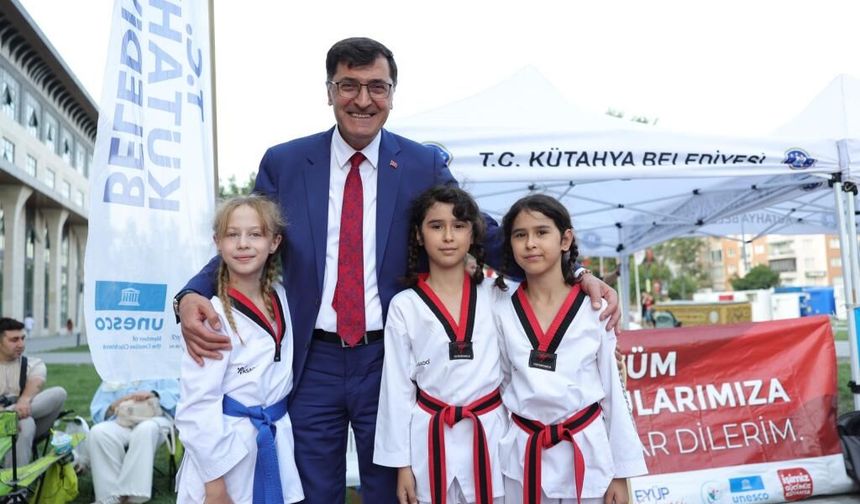 Kütahyalı minik Taekwondocular kıyasıya mücadele etti