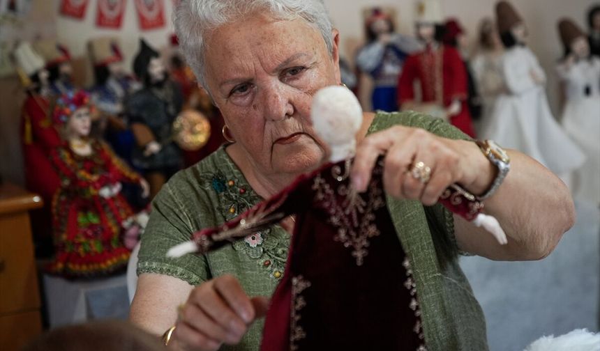 Emine Polat, 81 ili yansıtan bebekleriyle Anadolu kültürünü gelecek kuşaklara taşıyor