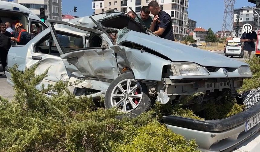 Uşak'ta Yavuz Sultan Selim Caddesi'nde kaza