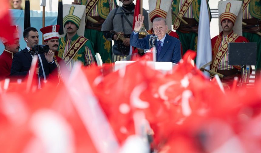 Malazgirt Zaferi'nin 955'inci yıldönümünde önemli mesajlar verdi