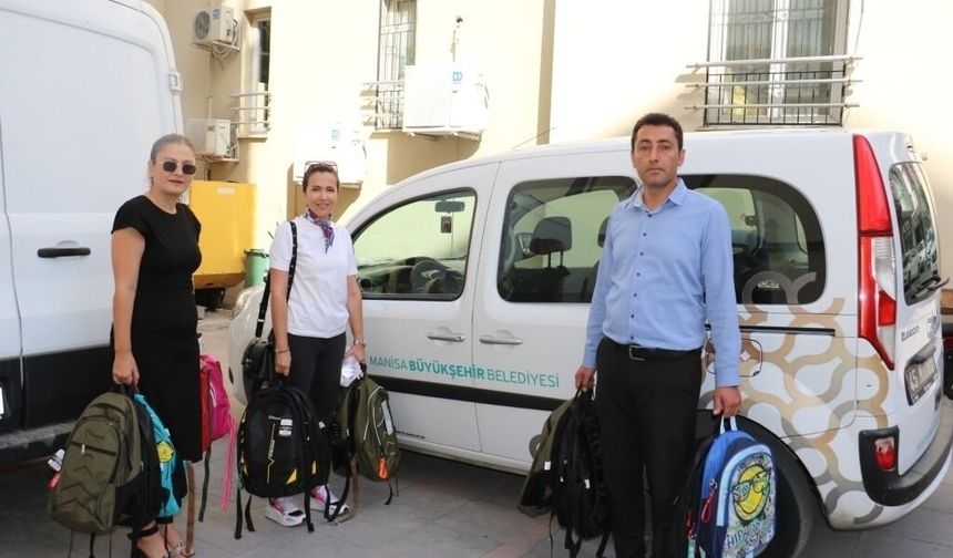 Manisa Büyükşehir Belediyesi'nden öğrenciye kırtasiye ve konaklama desteği