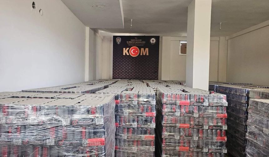 Uşak'ta bir depo dolusu bozulmuş enerji içeceği yakalandı!
